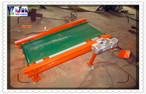 鐵礦石干式磁選機(jī)，濰坊鐵礦石干式磁選機(jī)的磁性率準(zhǔn)備哪些材料？鐵礦錳礦干式磁選機(jī)_多滾筒干式磁選機(jī)出現(xiàn)被異物擊穿時(shí)怎么處理？工作視頻皮帶及結(jié)構(gòu)價(jià)格 